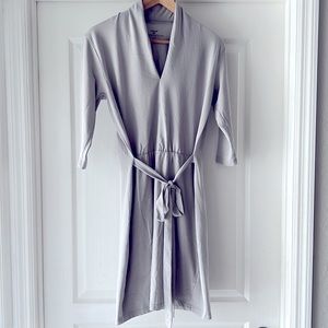 NWOT Patagonia Organic Cotton Gray V Neck Dress w/ pockets!Sm 3/4 length sleeves